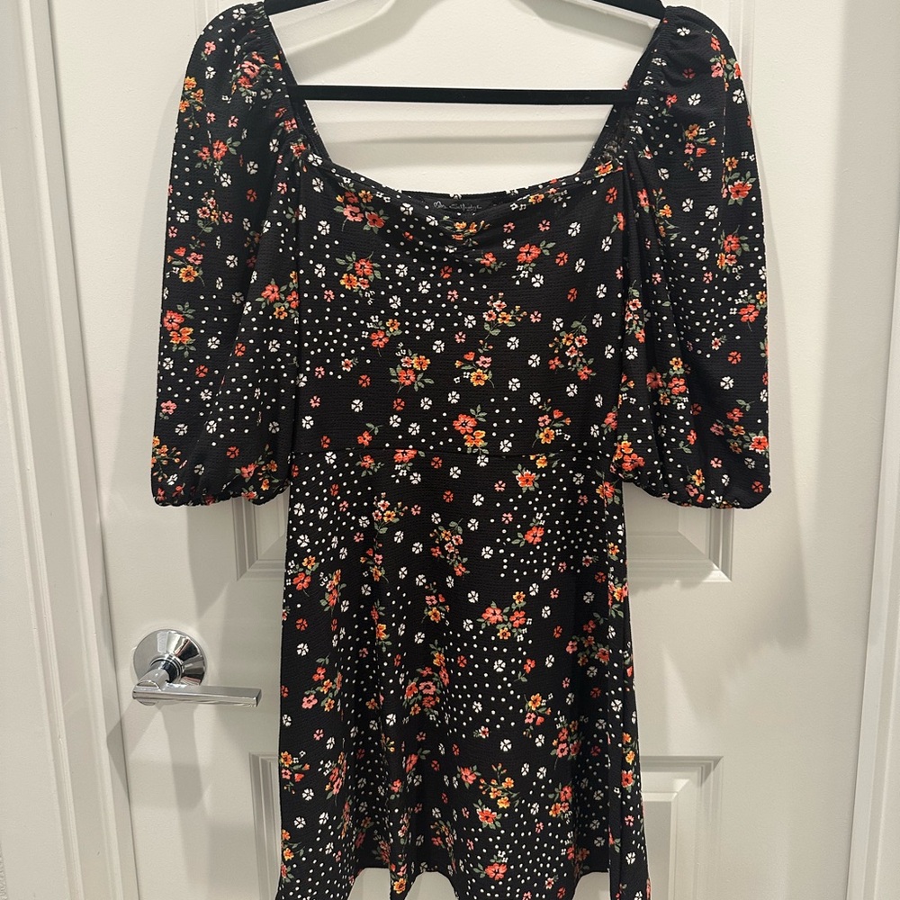 NEW W/TAGS! ASOS Black Floral Long Sleeve Dress